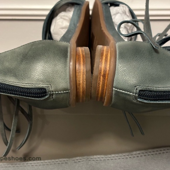 Antelope leather strappy sandals - Picture 7 of 8